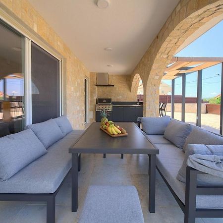 Holiday House Sea & Sun Residence Rasopasno Εξωτερικό φωτογραφία