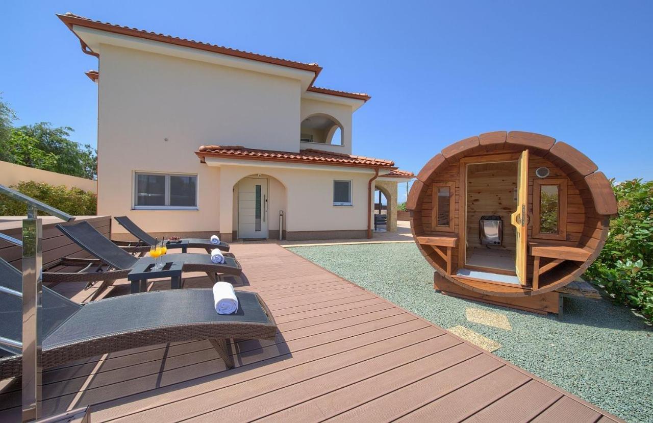 Holiday House Sea & Sun Residence Rasopasno Εξωτερικό φωτογραφία