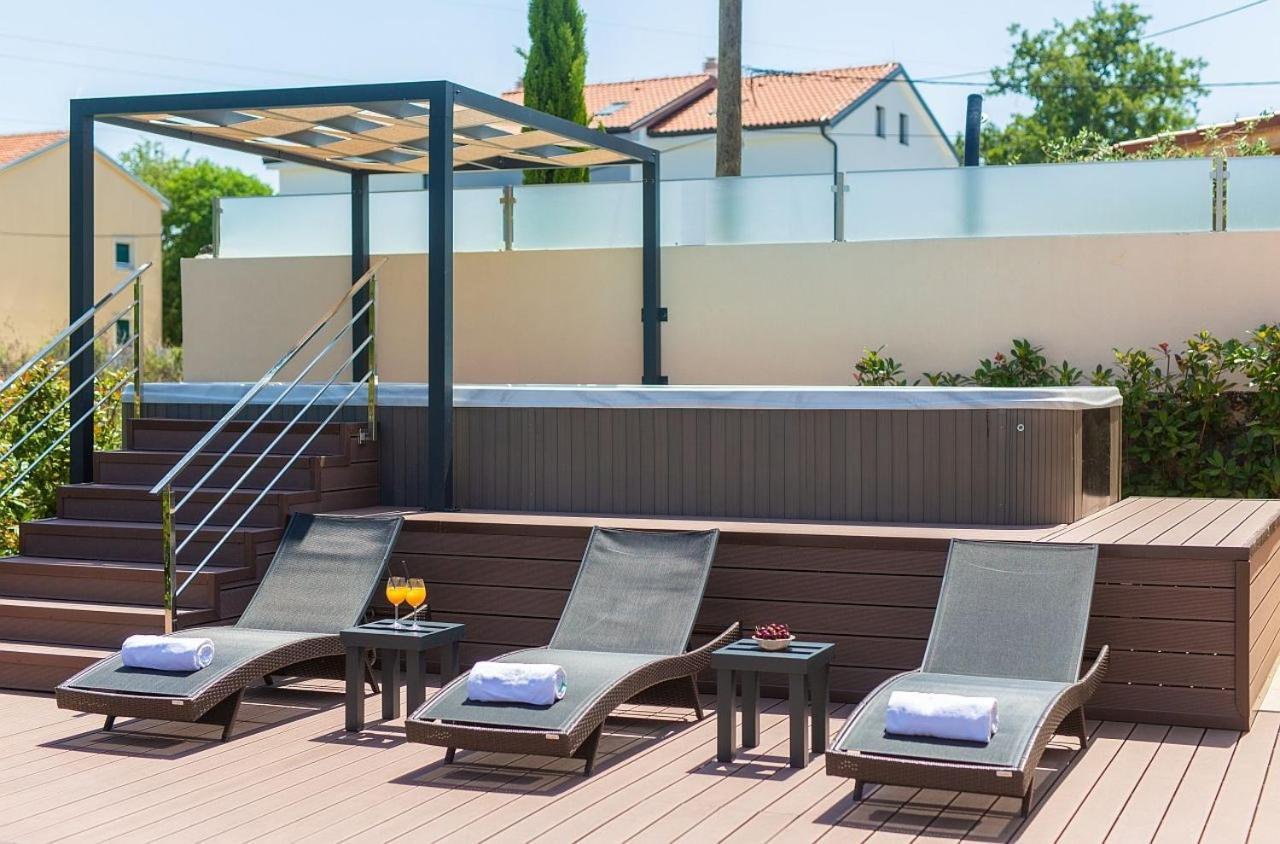 Holiday House Sea & Sun Residence Rasopasno Εξωτερικό φωτογραφία