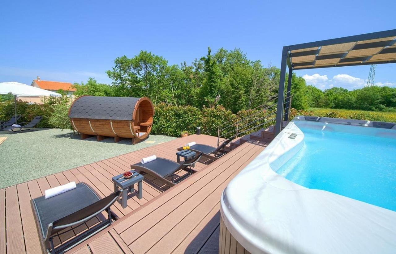 Holiday House Sea & Sun Residence Rasopasno Εξωτερικό φωτογραφία