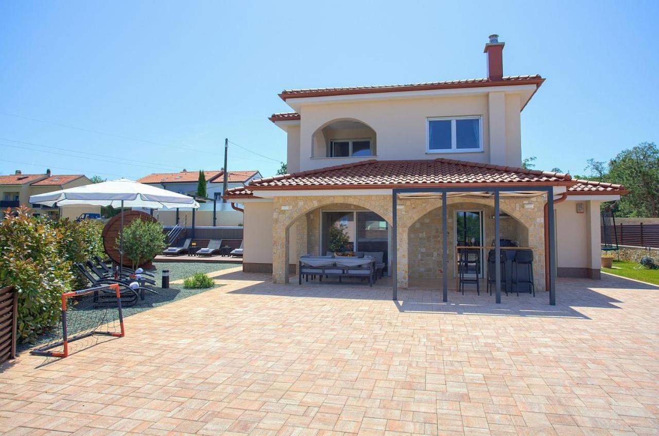 Holiday House Sea & Sun Residence Rasopasno Εξωτερικό φωτογραφία