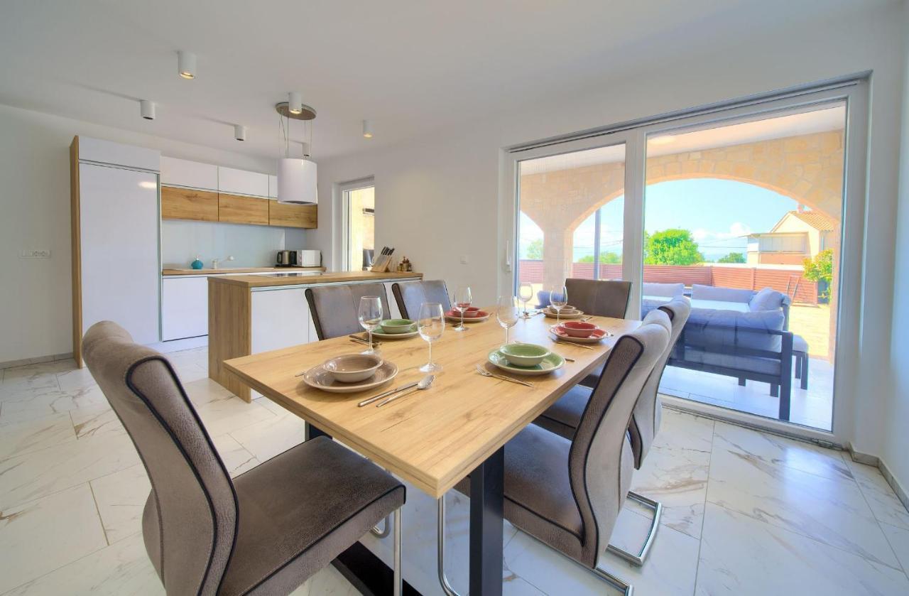 Holiday House Sea & Sun Residence Rasopasno Εξωτερικό φωτογραφία
